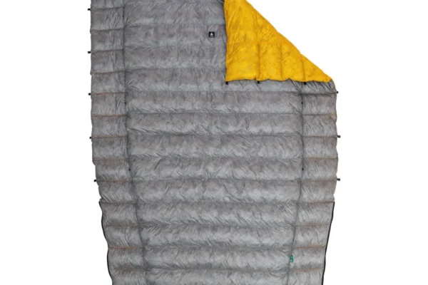 Ice Flame Down Quilt