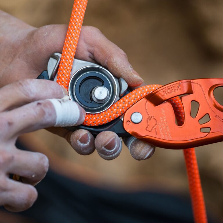 Petzl Neox Review: Lead Belaying Reinvented with Wheel-Assisted Precision