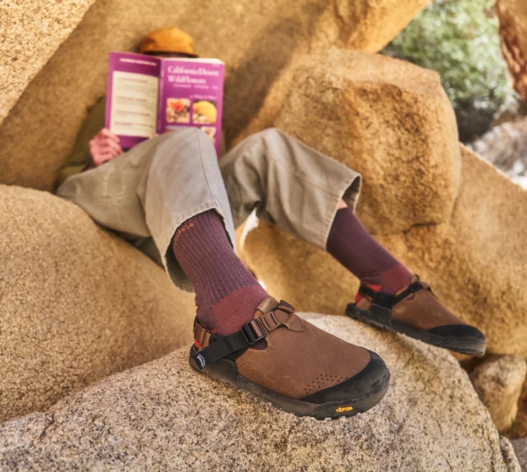 bedrock mountain clogs